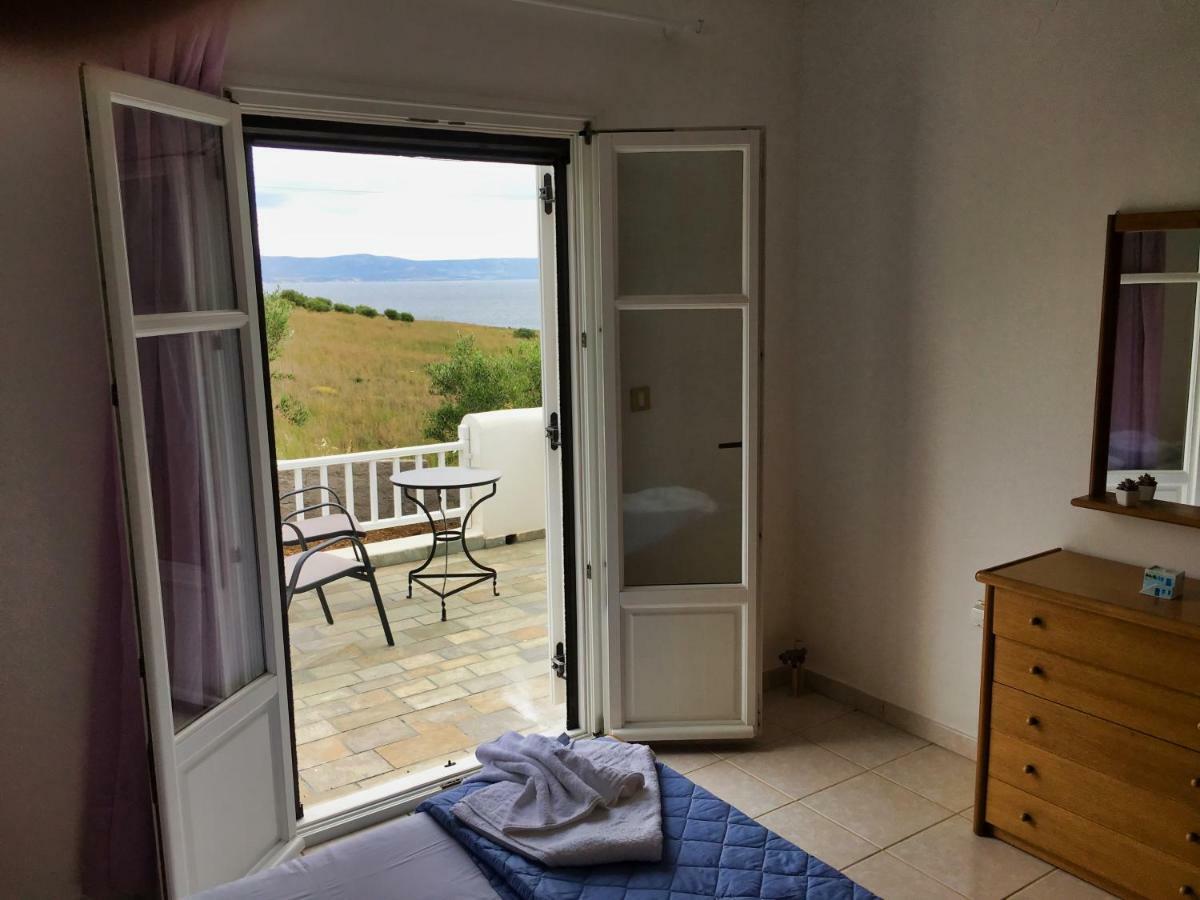 Anthoula'S Sea View Apartment Пісо-Ліваді Екстер'єр фото