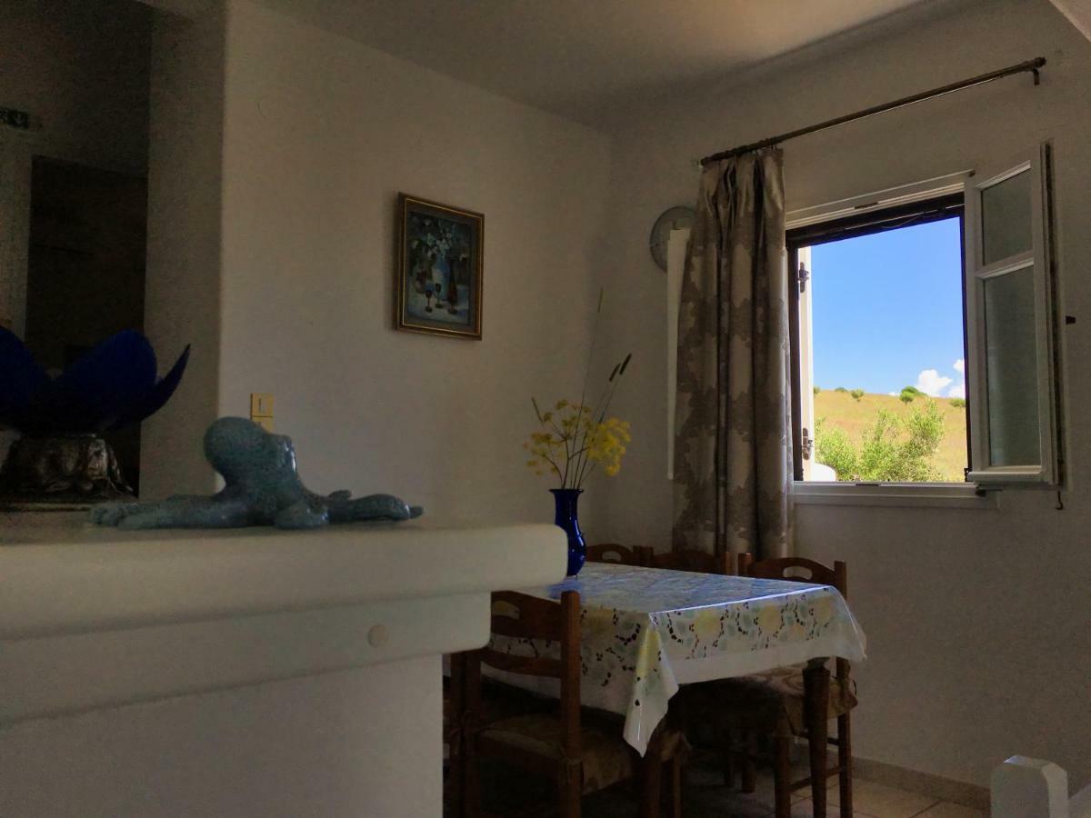 Anthoula'S Sea View Apartment Пісо-Ліваді Екстер'єр фото