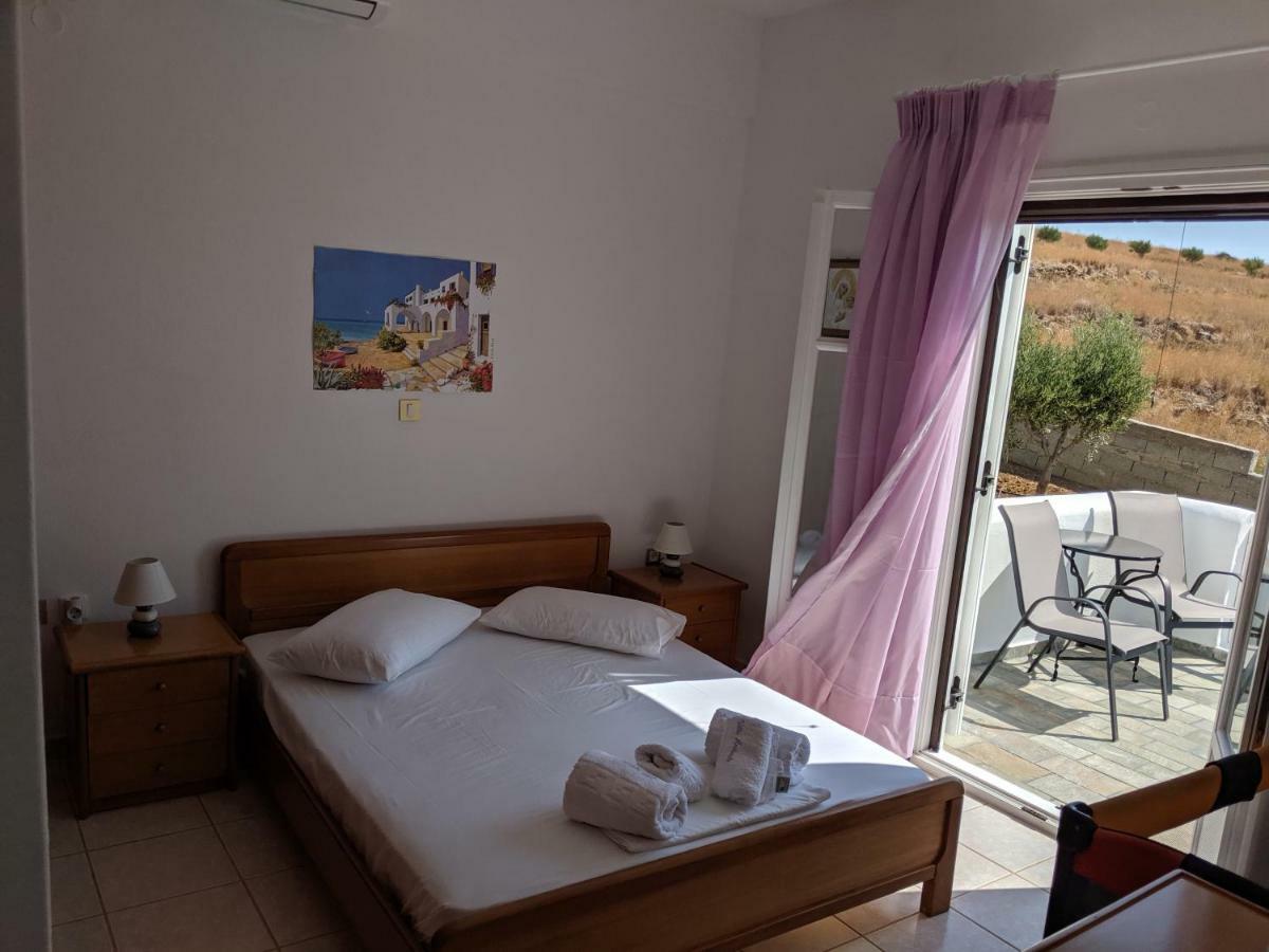 Anthoula'S Sea View Apartment Пісо-Ліваді Екстер'єр фото